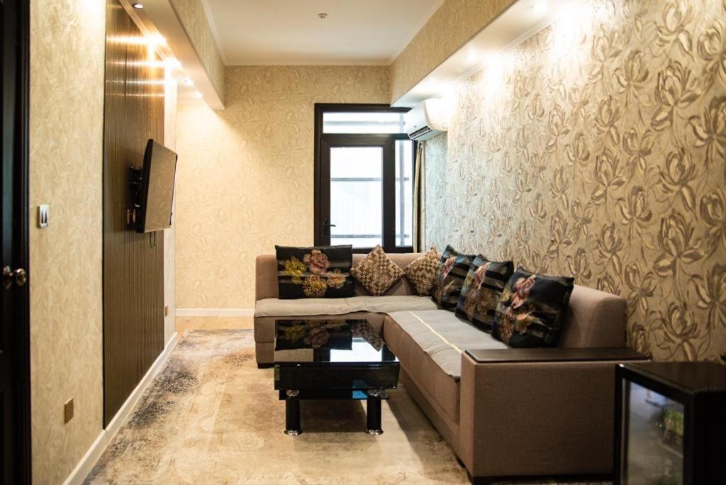 Hotel Zhibek Zholy Shymkent Exterior foto
