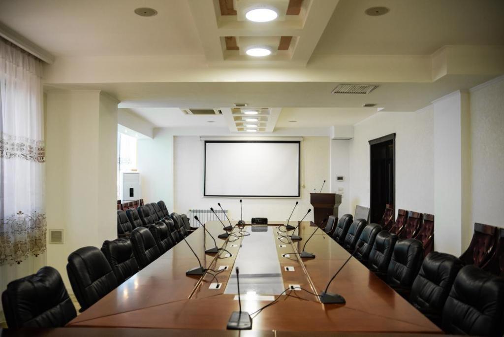 Hotel Zhibek Zholy Shymkent Exterior foto